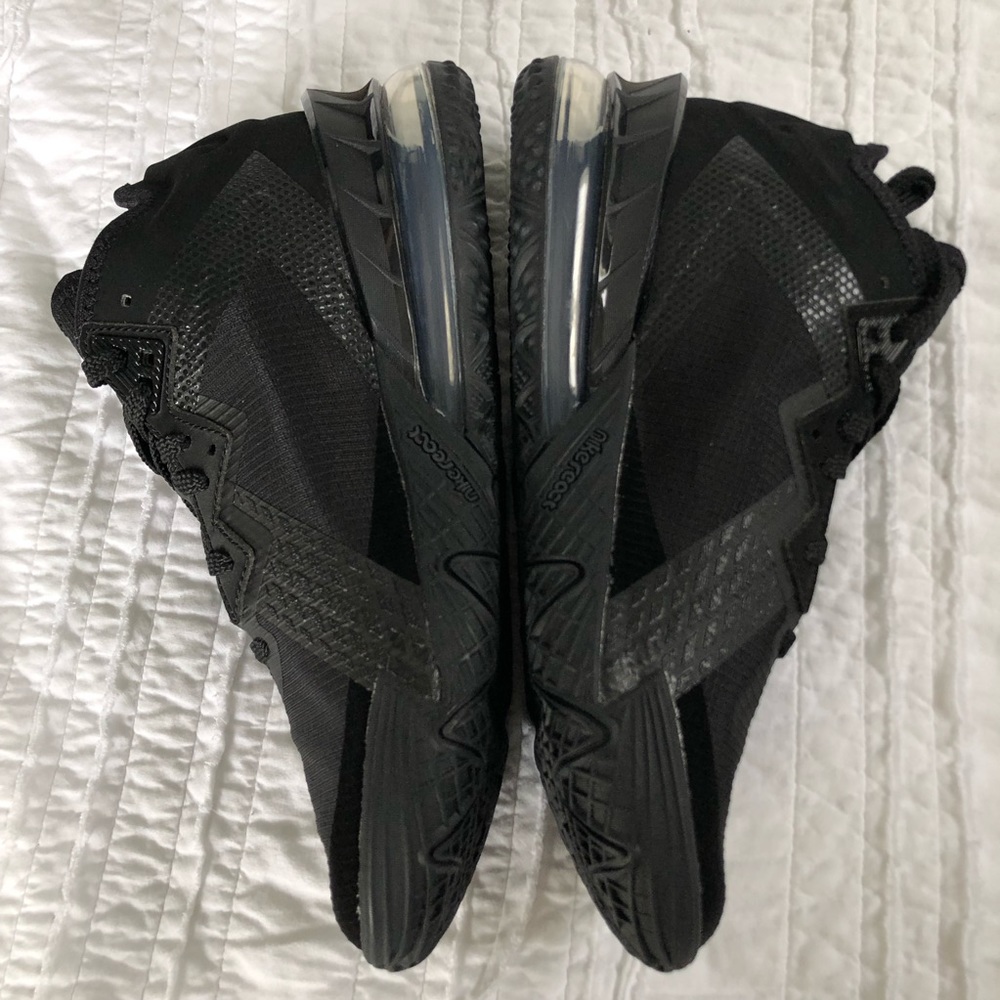 nike lebron james XVIII low basketball sneakers - Picture 9 of 14